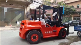 7噸X系列內(nèi)燃叉車-實拍圖