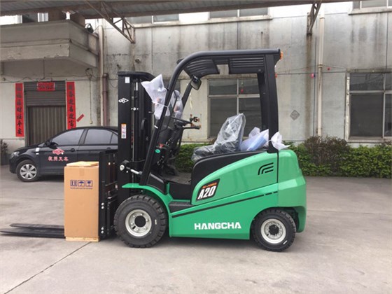 在廣州叉車市場(chǎng)，選擇電動(dòng)叉車，還要注意這些！