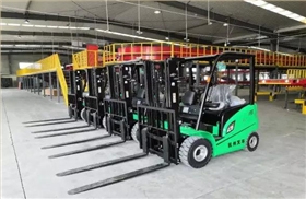 杭州叉車交付鋰電池叉車——順豐集團(tuán)（煙臺(tái)站）3