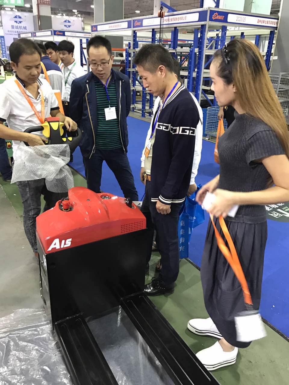 杭叉集團參展第十一屆溫州（中國）機械設(shè)備展覽會