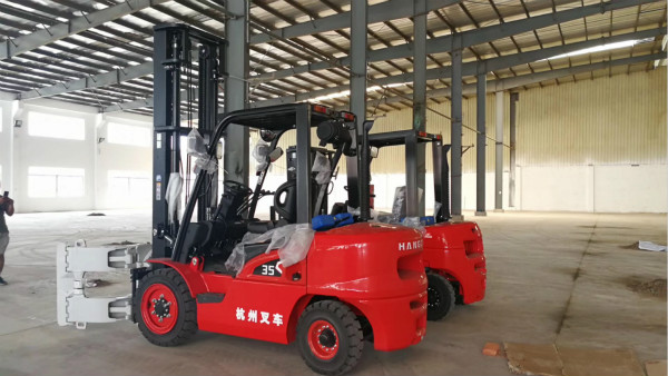 杭叉，您身邊的叉車屬具定制專家，想要的趕緊看過來啦！
