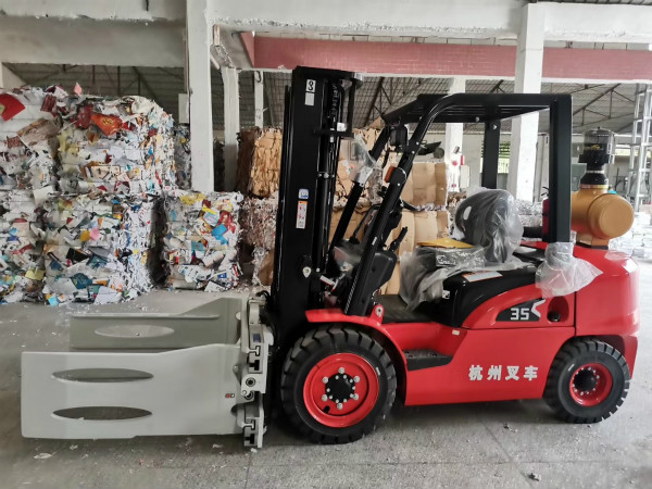 你的內(nèi)燃叉車柴油濾芯有在正確更換嗎？